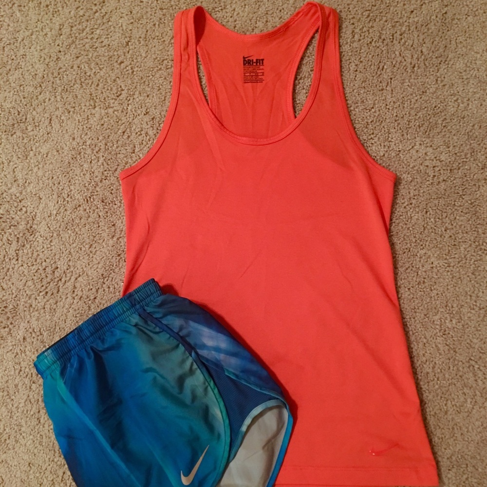 Nike Tank - Picture 4 of 4